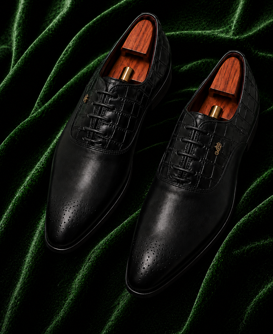 Il Dorato — Black Croc-Textured Italian Leather Oxford Dress Shoes with Gold Emblem for Men