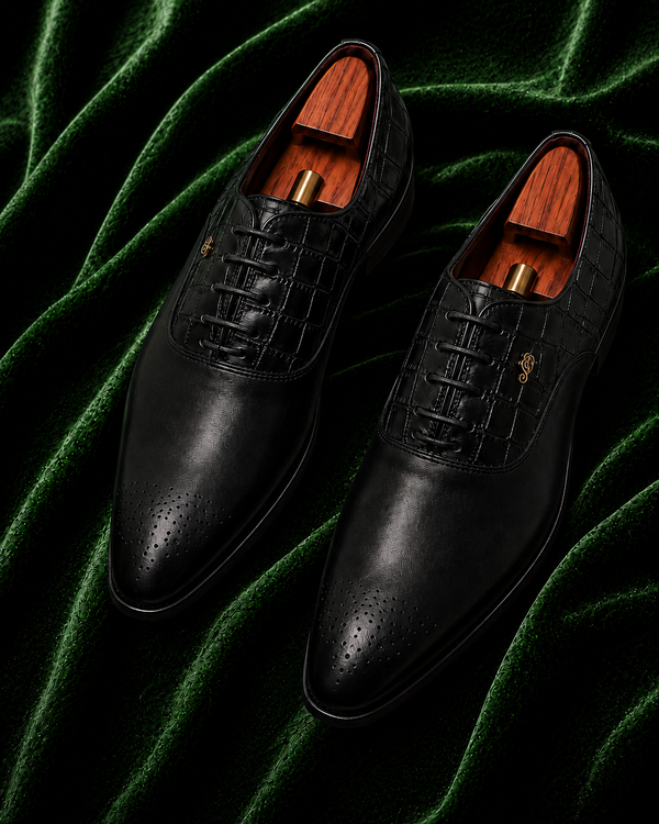 Il Dorato — Black Croc-Textured Italian Leather Oxford Dress Shoes with Gold Emblem for Men